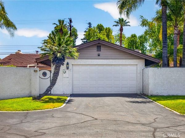 17 W Palm Lane , Redlands, CA 92373
