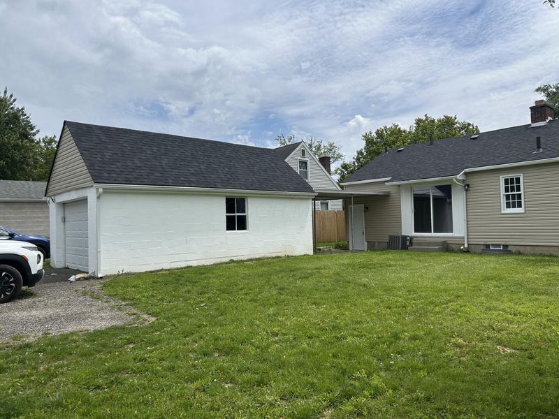 2416 E Livingston Avenue , Columbus, OH 43209 Photo 2