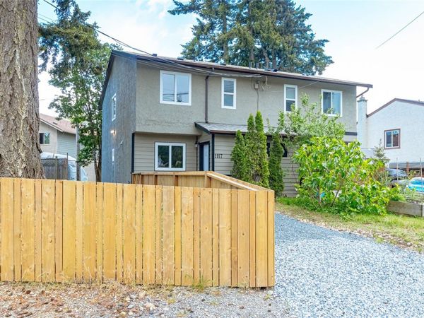 1117 Goldstream Ave , Langford, BC V9B 2N4