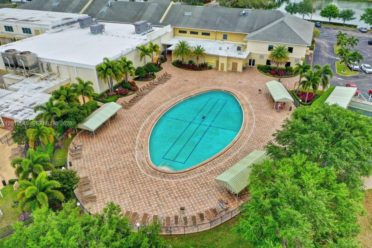 12 Dorchester A , Unit 12, West Palm Beach, FL 33417 Photo