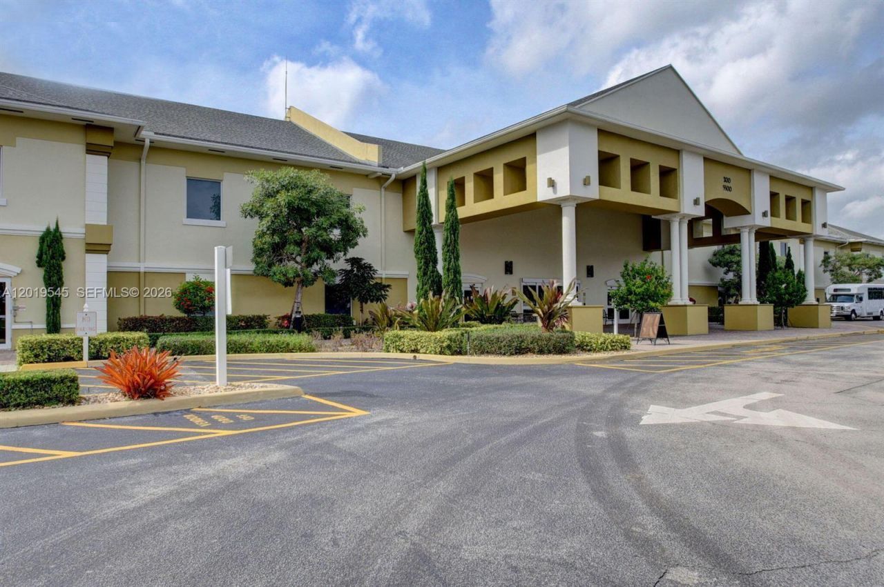 12 Dorchester A , Unit 12, West Palm Beach, FL 33417 Photo