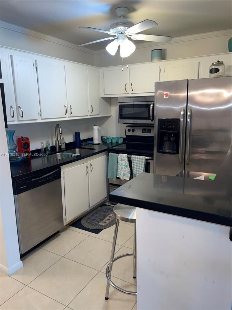 12 Dorchester A , Unit 12, West Palm Beach, FL 33417 Photo