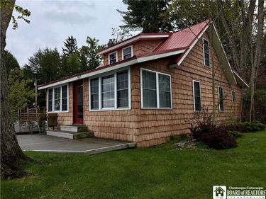 4068 TRACTION Road, Mayville, NY 14757