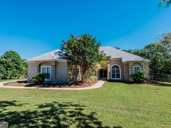 204 Clayton Court, Warner Robins, GA 31088