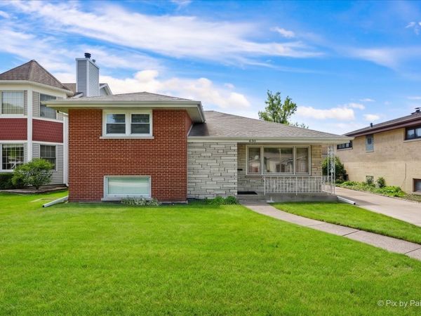 630 S Grant Avenue , Villa Park, IL 60181