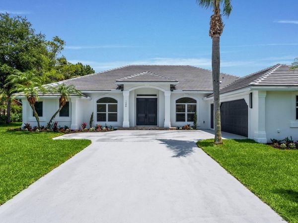 1688 Hull Court, Wellington, FL 33414