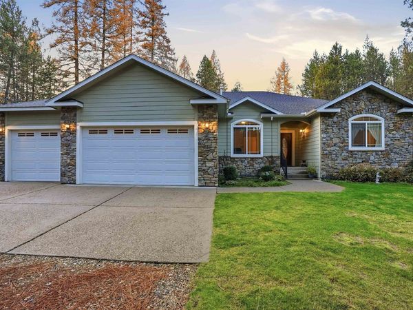 105 E Saltz Ln, Deer Park, WA 99006