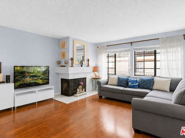 441 E San Jose Avenue , Unit 209, Burbank, CA 91501