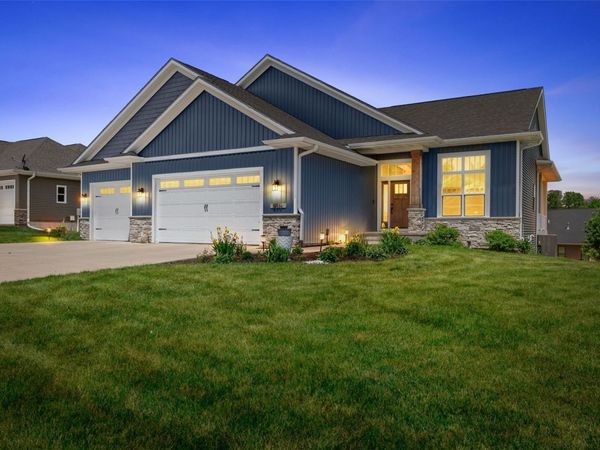 6310 River Parkway NE, Cedar Rapids, IA 52411