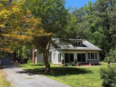 554 Knight Wood Road , Diggs, VA 23109
