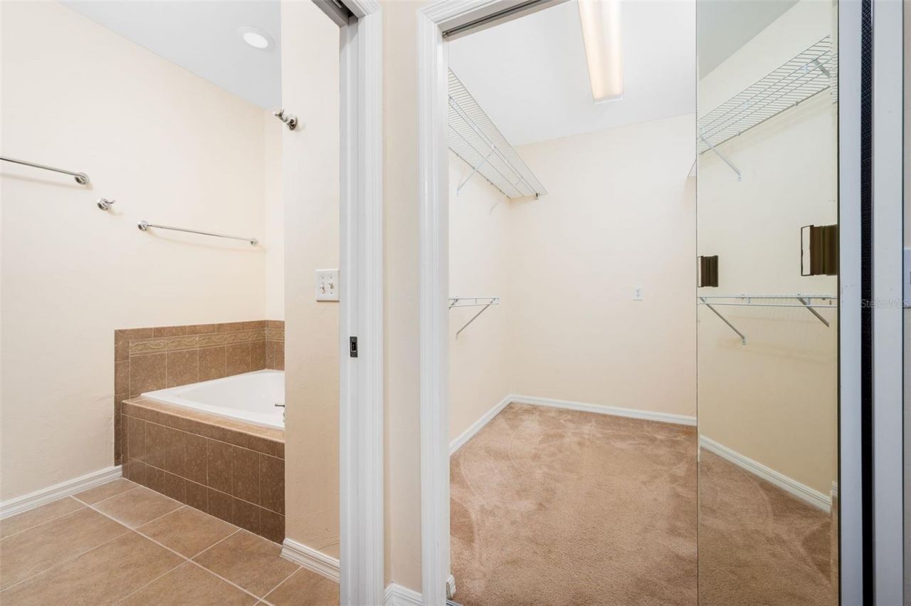 12837 NW 12th Road , Newberry, FL 32669 Photo
