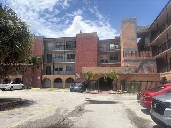 6620 W 2nd Ct, Unit 403, Hialeah, FL 33012