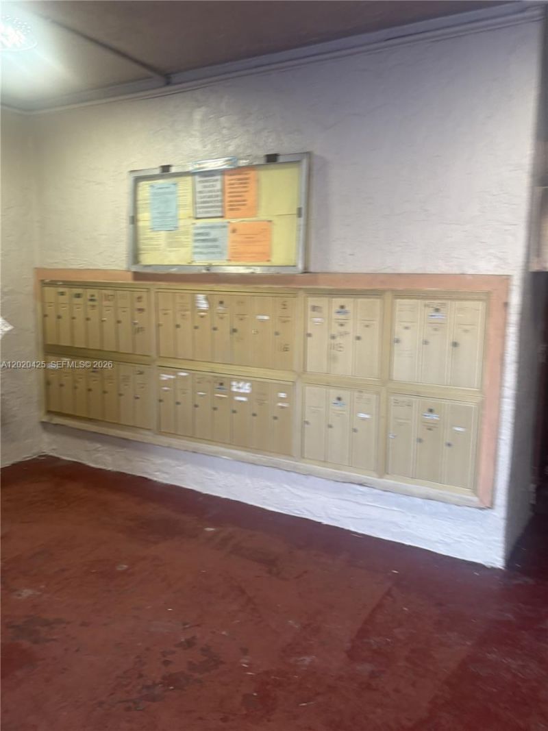 6620 W 2nd Ct, Unit 403, Hialeah, FL 33012 Photo