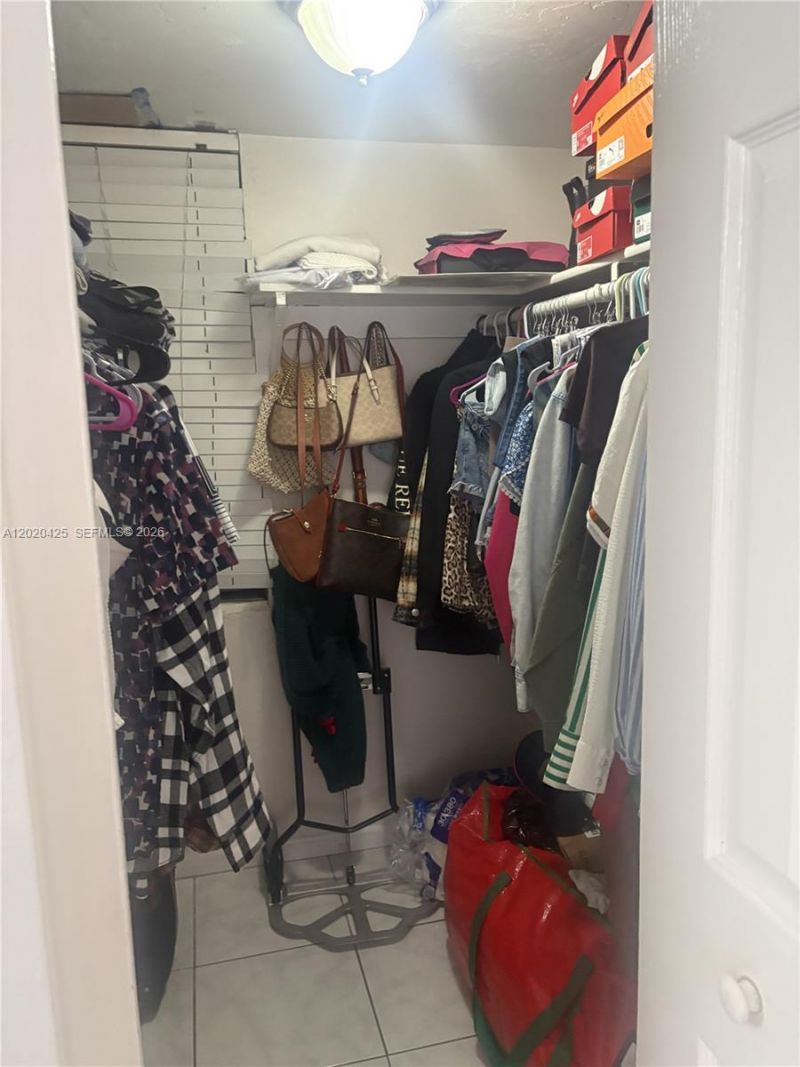 6620 W 2nd Ct, Unit 403, Hialeah, FL 33012 Photo