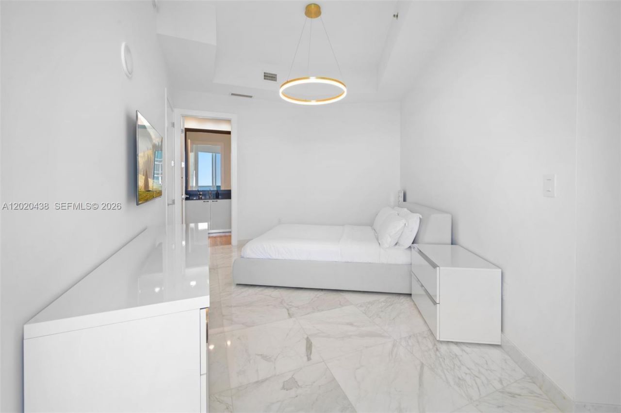 15901 Collins Ave , Unit 4103, Sunny Isles Beach, FL 33160 Photo