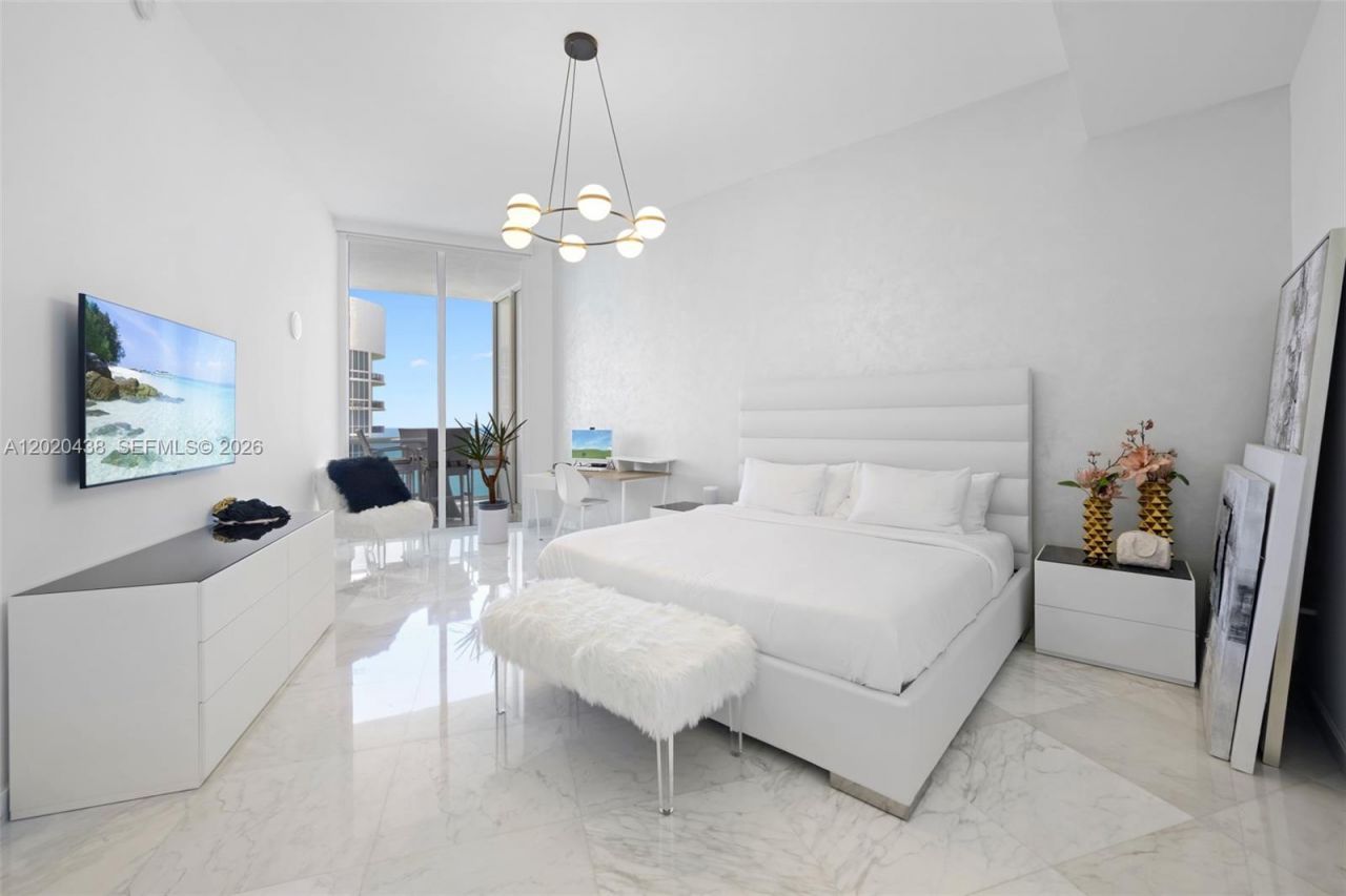 15901 Collins Ave , Unit 4103, Sunny Isles Beach, FL 33160 Photo