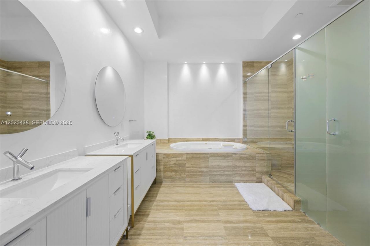 15901 Collins Ave , Unit 4103, Sunny Isles Beach, FL 33160 Photo
