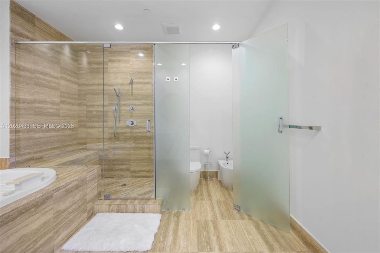 15901 Collins Ave , Unit 4103, Sunny Isles Beach, FL 33160 Photo