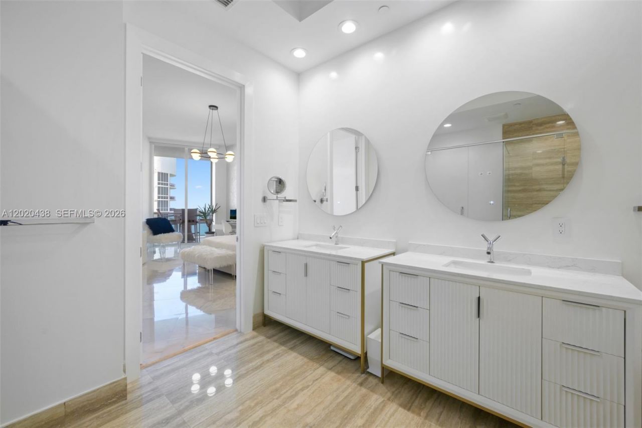 15901 Collins Ave , Unit 4103, Sunny Isles Beach, FL 33160 Photo