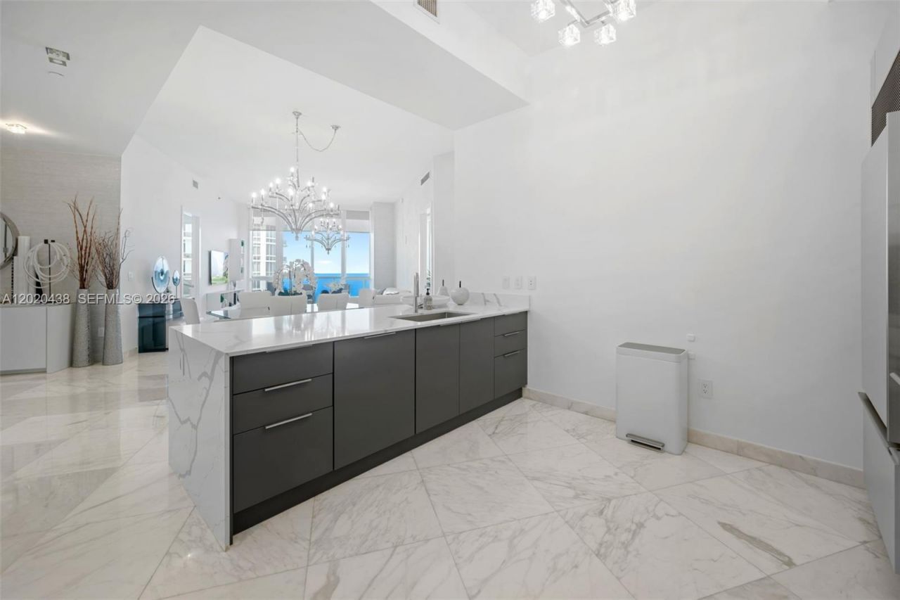15901 Collins Ave , Unit 4103, Sunny Isles Beach, FL 33160 Photo