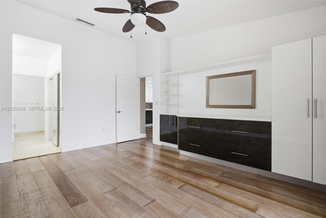 8555 Ardoch Rd, Miami Lakes, FL 33016 Photo