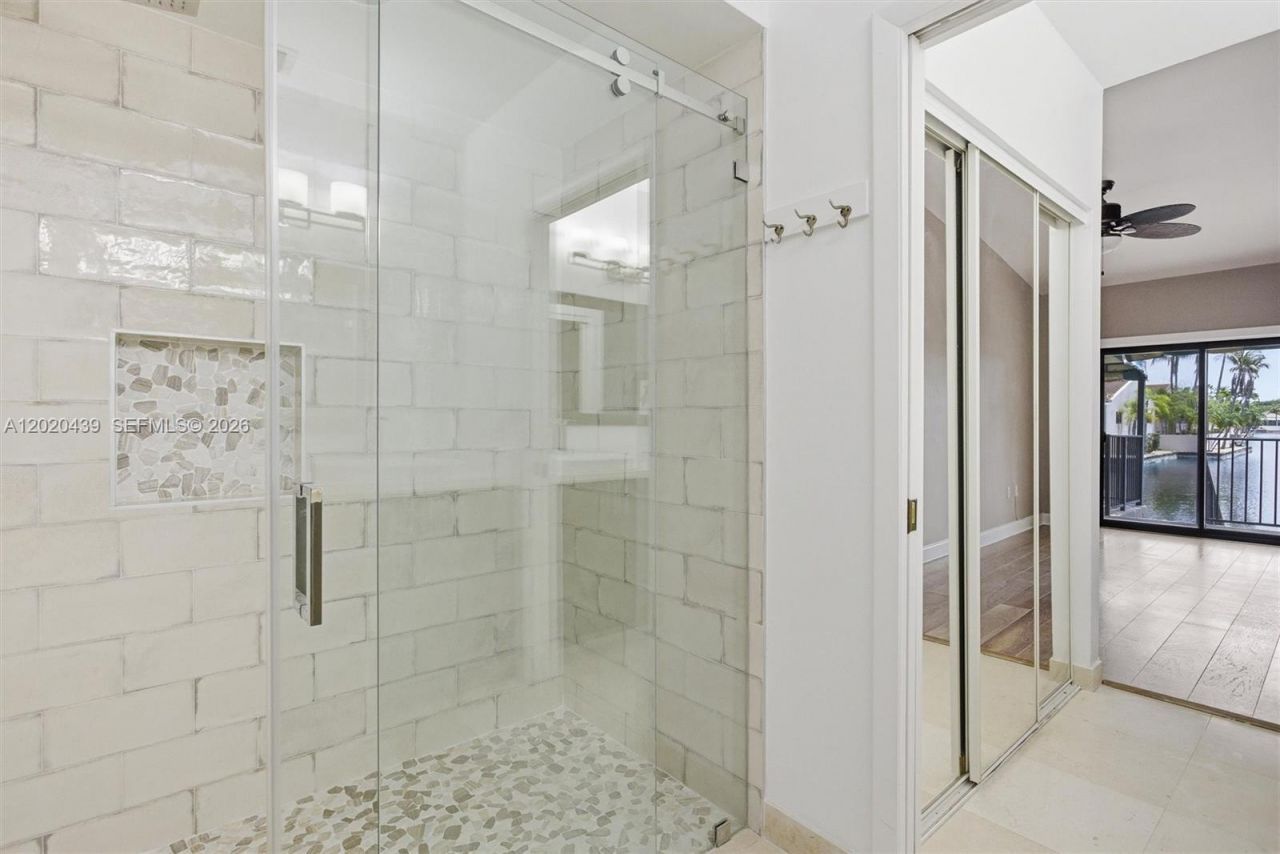 8555 Ardoch Rd, Miami Lakes, FL 33016 Photo