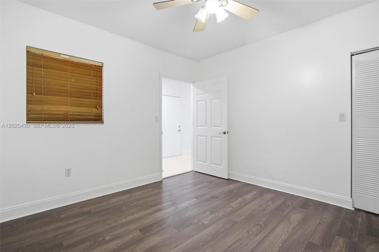 8555 Ardoch Rd, Miami Lakes, FL 33016 Photo