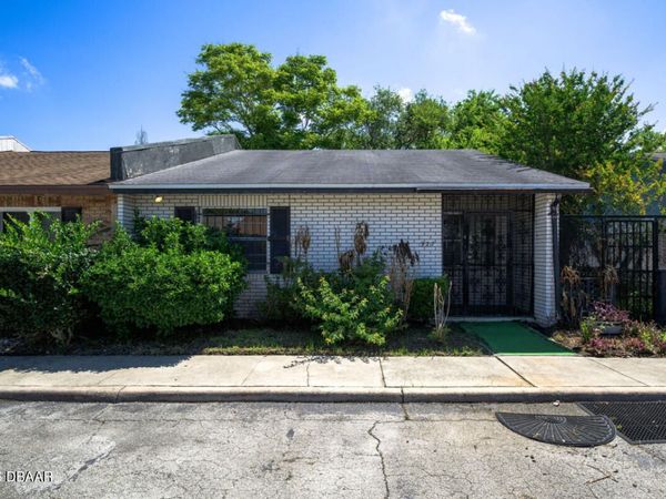 927 E Millard Court, Daytona Beach, FL 32117
