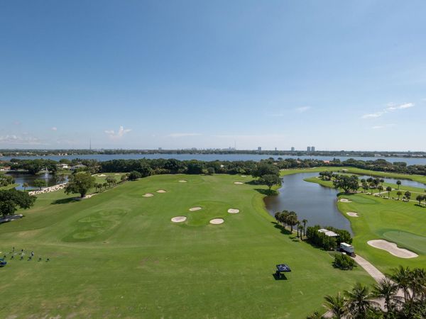 2000 Presidential Way, Unit 1401, West Palm Beach, FL 33401