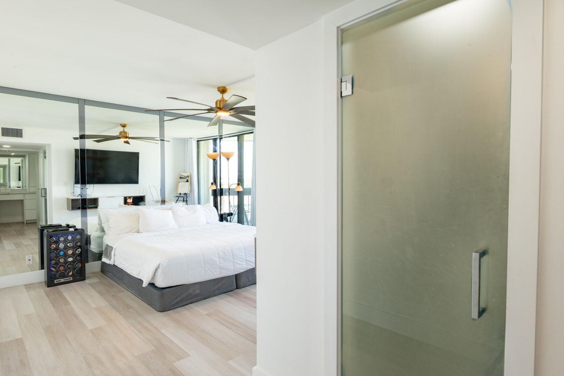 2000 Presidential Way, Unit 1401, West Palm Beach, FL 33401 Photo