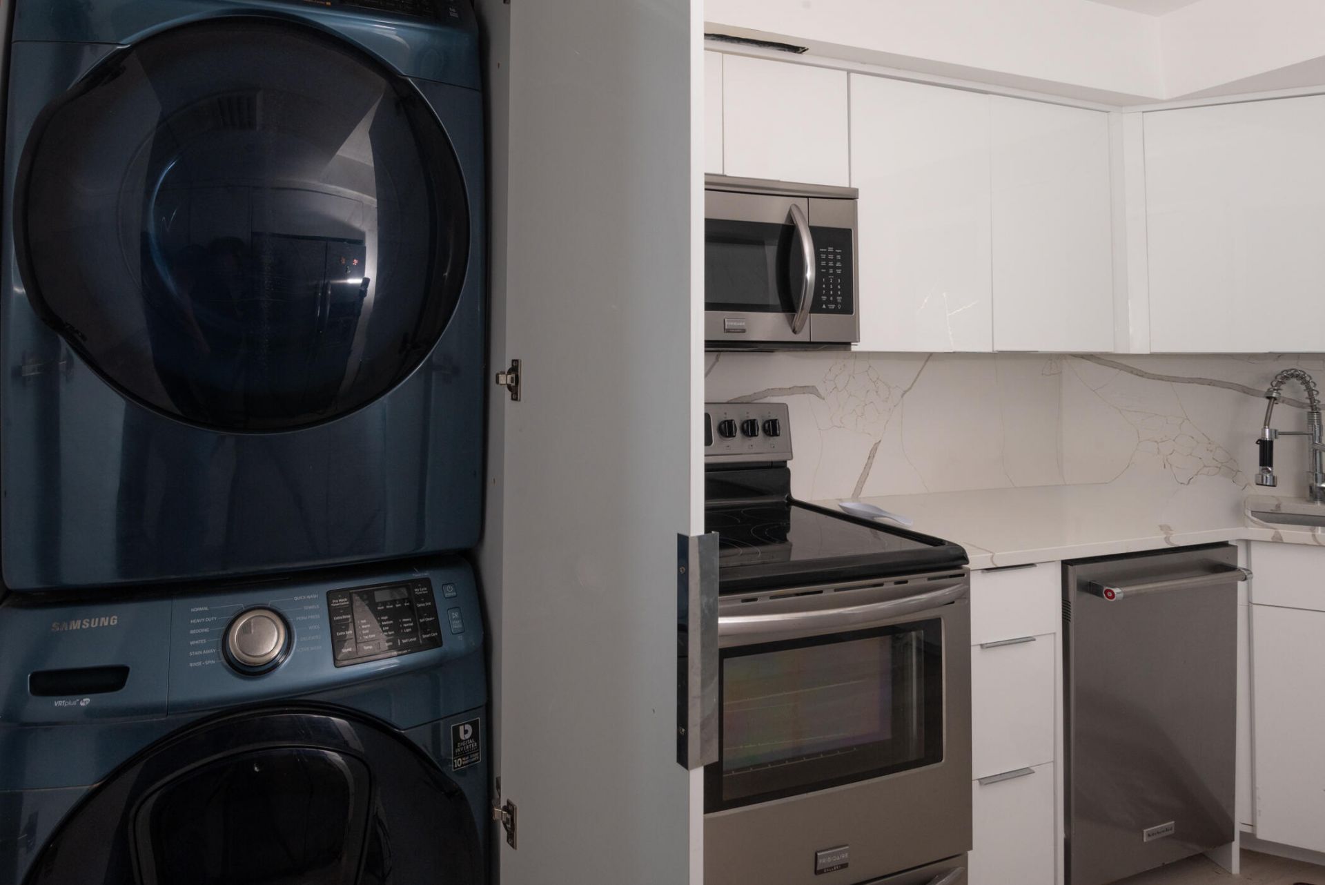 2000 Presidential Way, Unit 1401, West Palm Beach, FL 33401 Photo