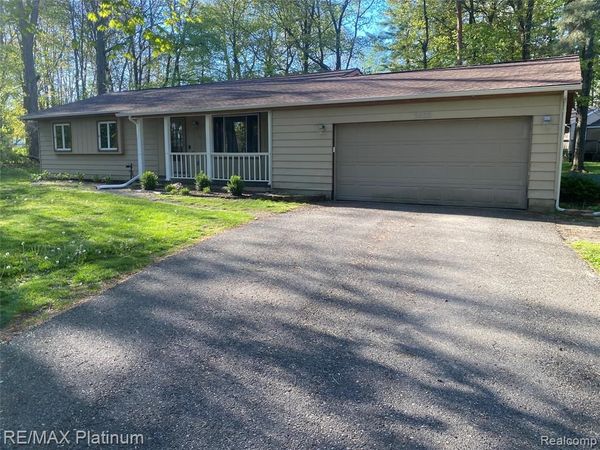 2482 Livernois Drive, Oceola Twp, MI 48843