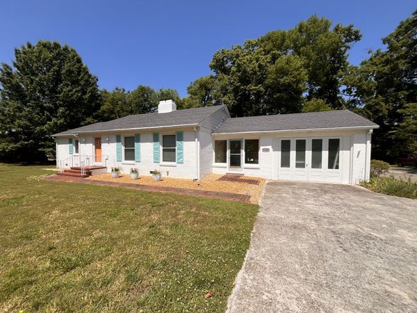 1310 Trotwood Ave , Columbia, TN 38401