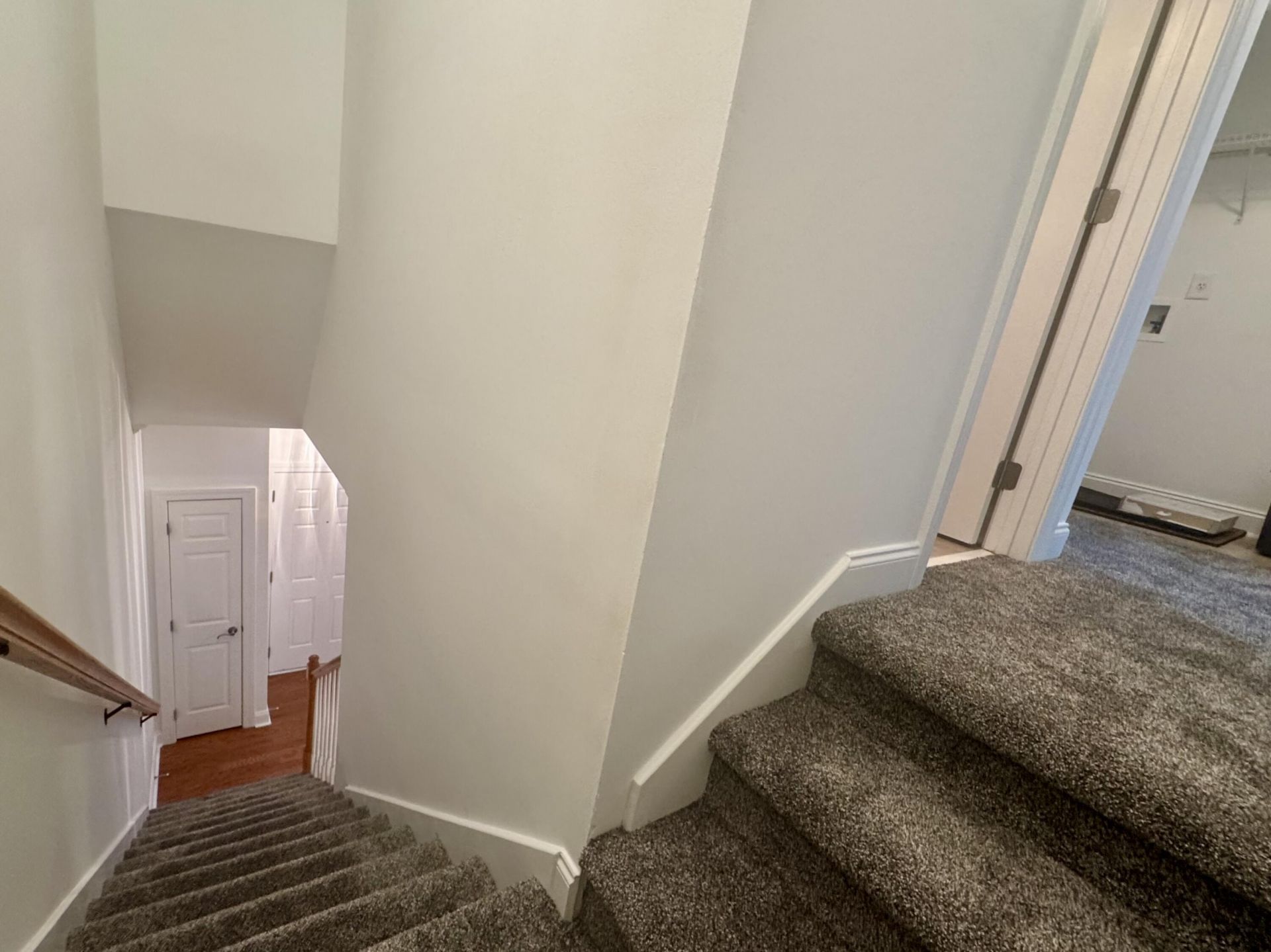 104 Venezia Court Photo 8
