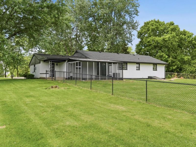 2400 Middletown Eaton Road, Middletown, OH 45042 Photo 6