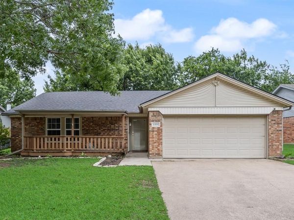 6410 Elm Springs Drive, Arlington, TX 76001