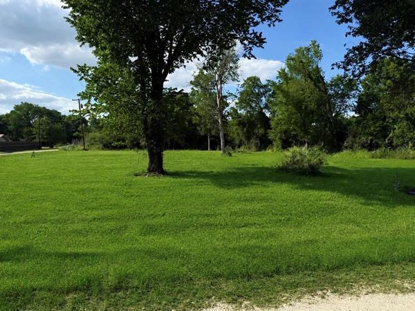309 S Ross Street , Streetman, TX 75859