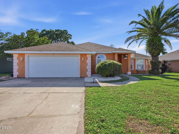 208 Hidden Pines Drive , Panama City, FL 32408