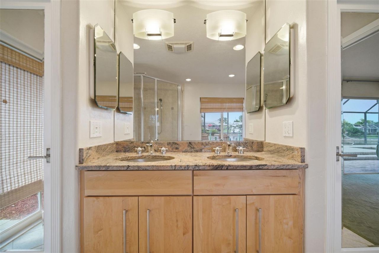773 Kingston Court, Apollo Beach, FL 33572 Photo