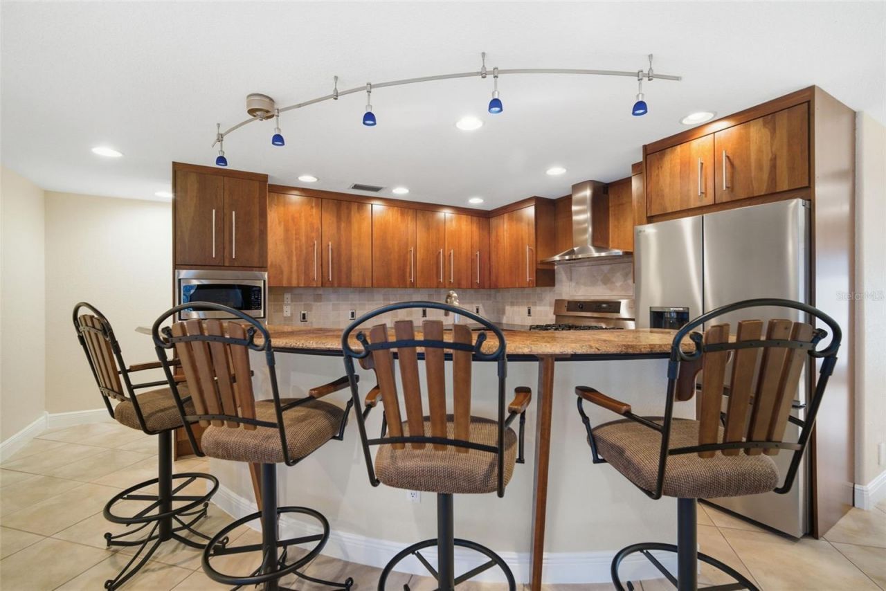 773 Kingston Court, Apollo Beach, FL 33572 Photo