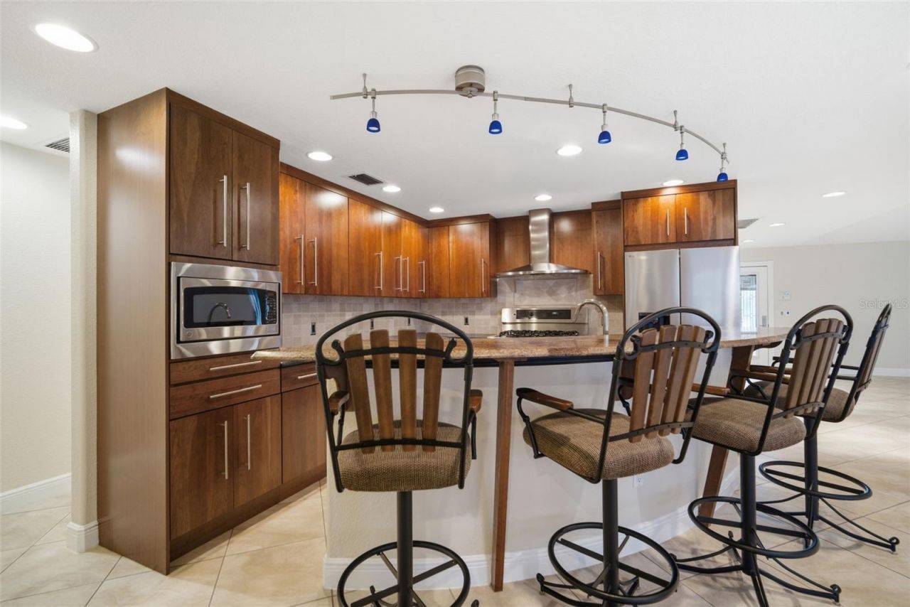 773 Kingston Court, Apollo Beach, FL 33572 Photo