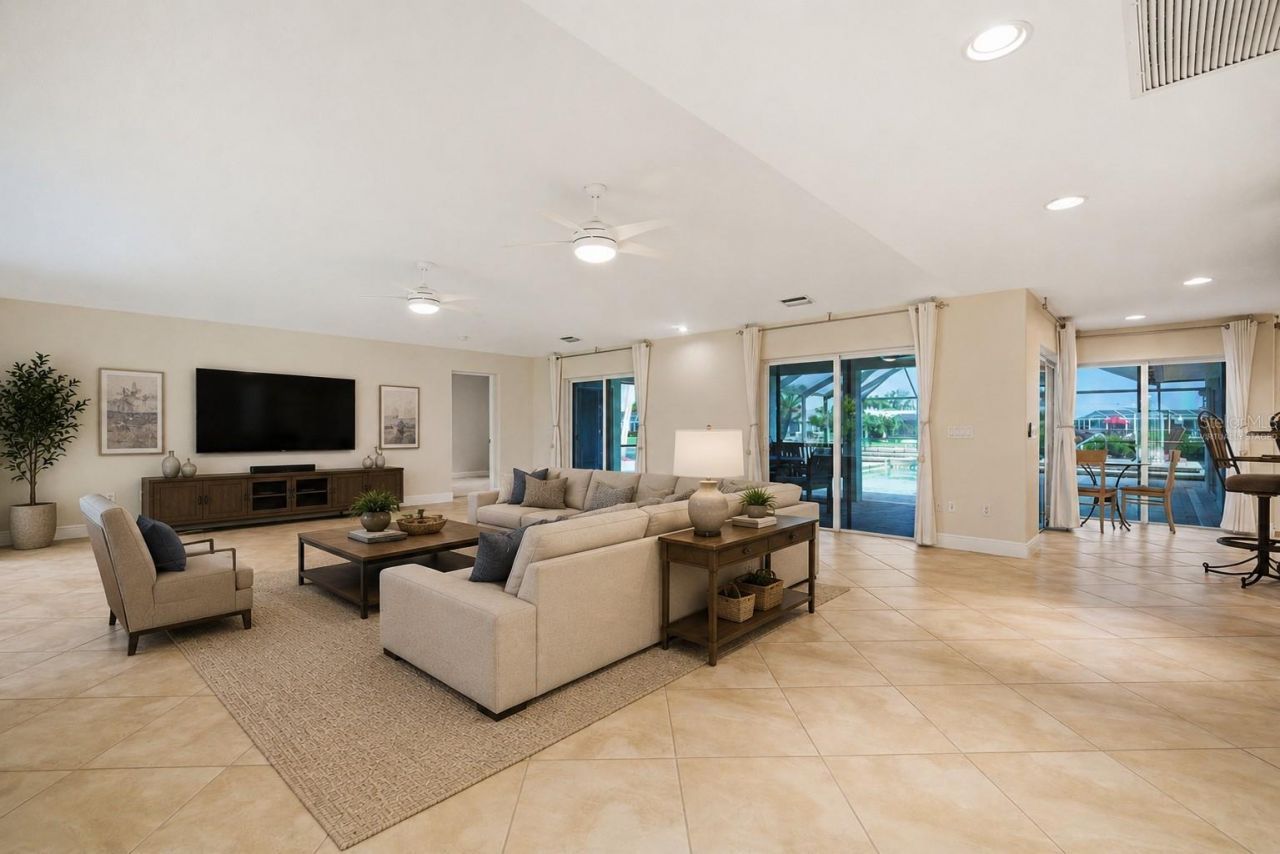 773 Kingston Court, Apollo Beach, FL 33572 Photo