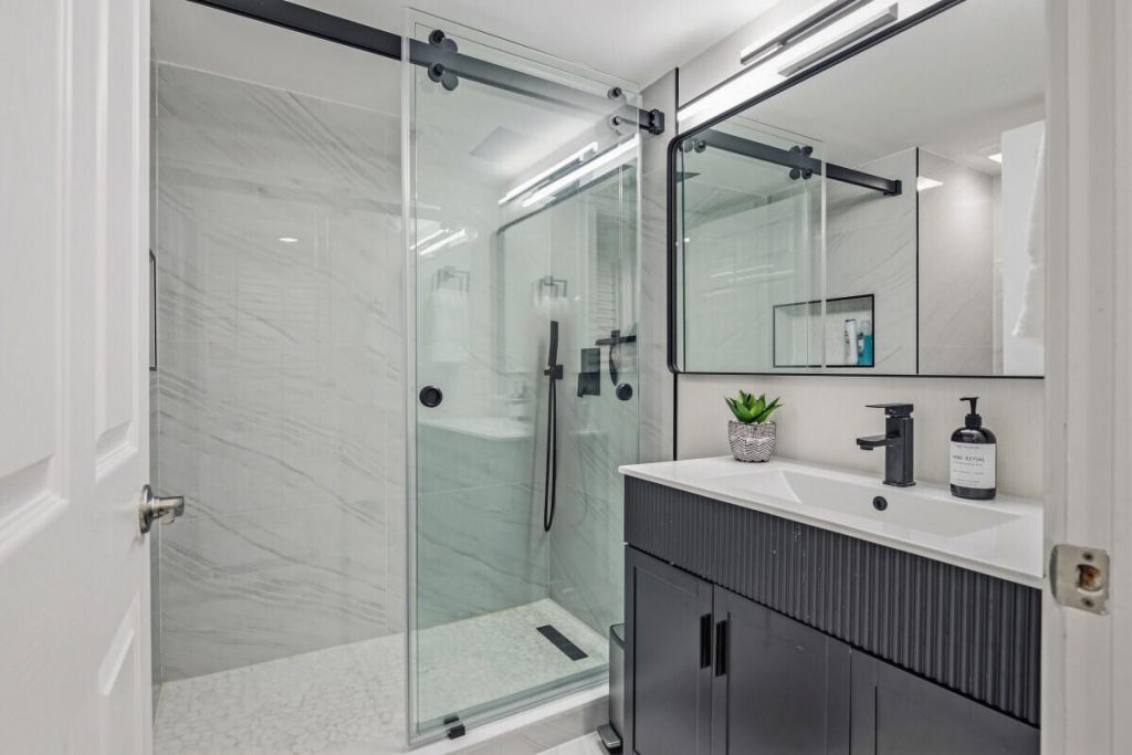 17372 Boca Club Boulevard, Unit 408, Boca Raton, FL 33487 Photo