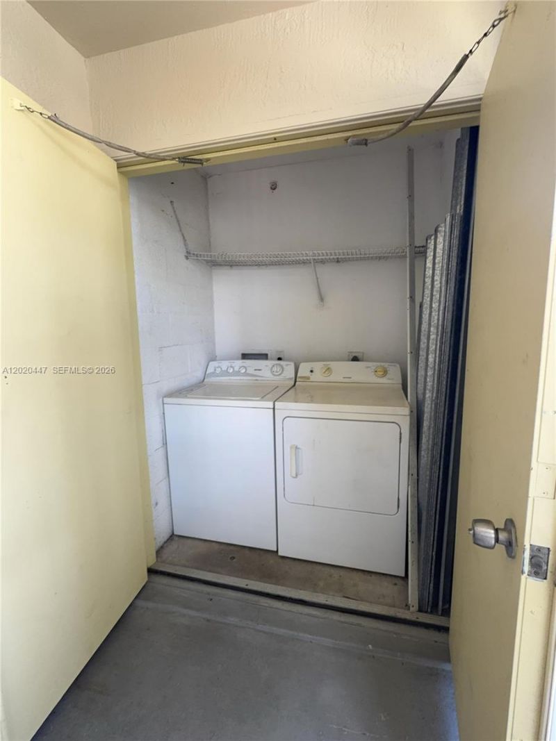 470 S Park Rd , Unit 7-203, Hollywood, FL 33021 Photo