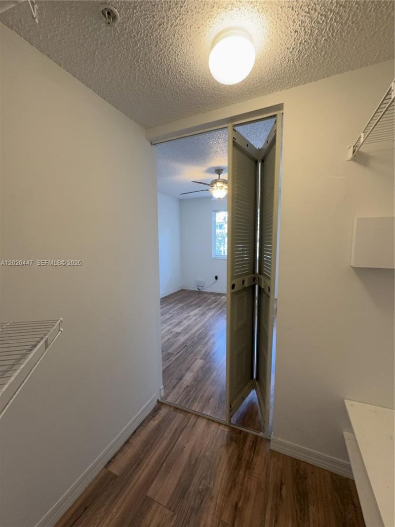 470 S Park Rd , Unit 7-203, Hollywood, FL 33021 Photo