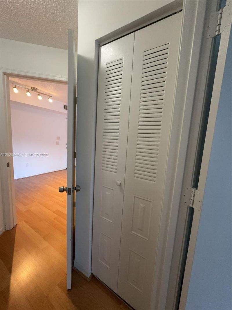 470 S Park Rd , Unit 7-203, Hollywood, FL 33021 Photo