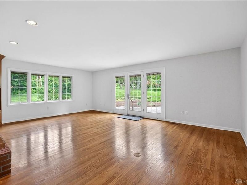 3048 Locust Camp Road, Kettering, OH 45419 Photo 22