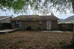 1104 Douglas Wayne Road photo 4