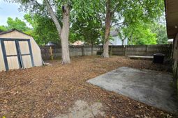 1104 Douglas Wayne Road photo 4