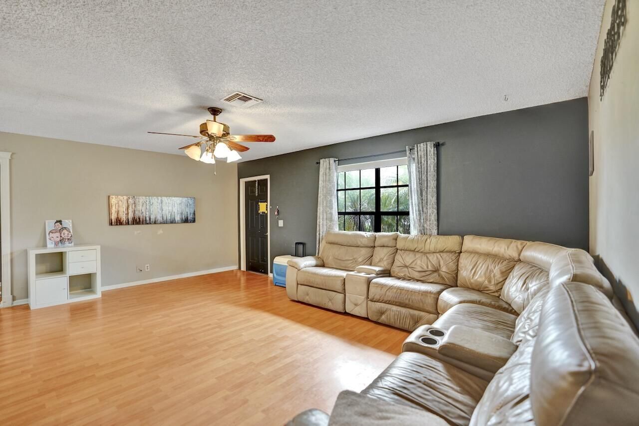 125 Seagull Court, Royal Palm Beach, FL 33411 Photo